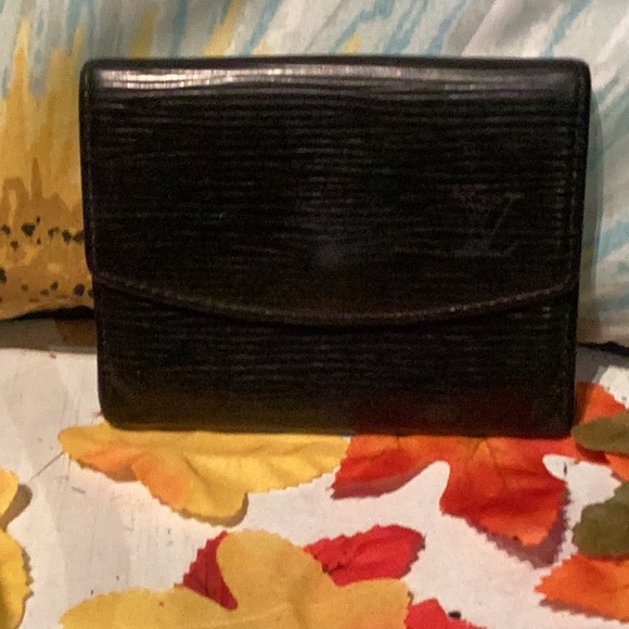Authentic Louis Vuitton Epi Ludlow Leather BLK Wallet Coin Purse /8P0566 - Picture 2 of 8